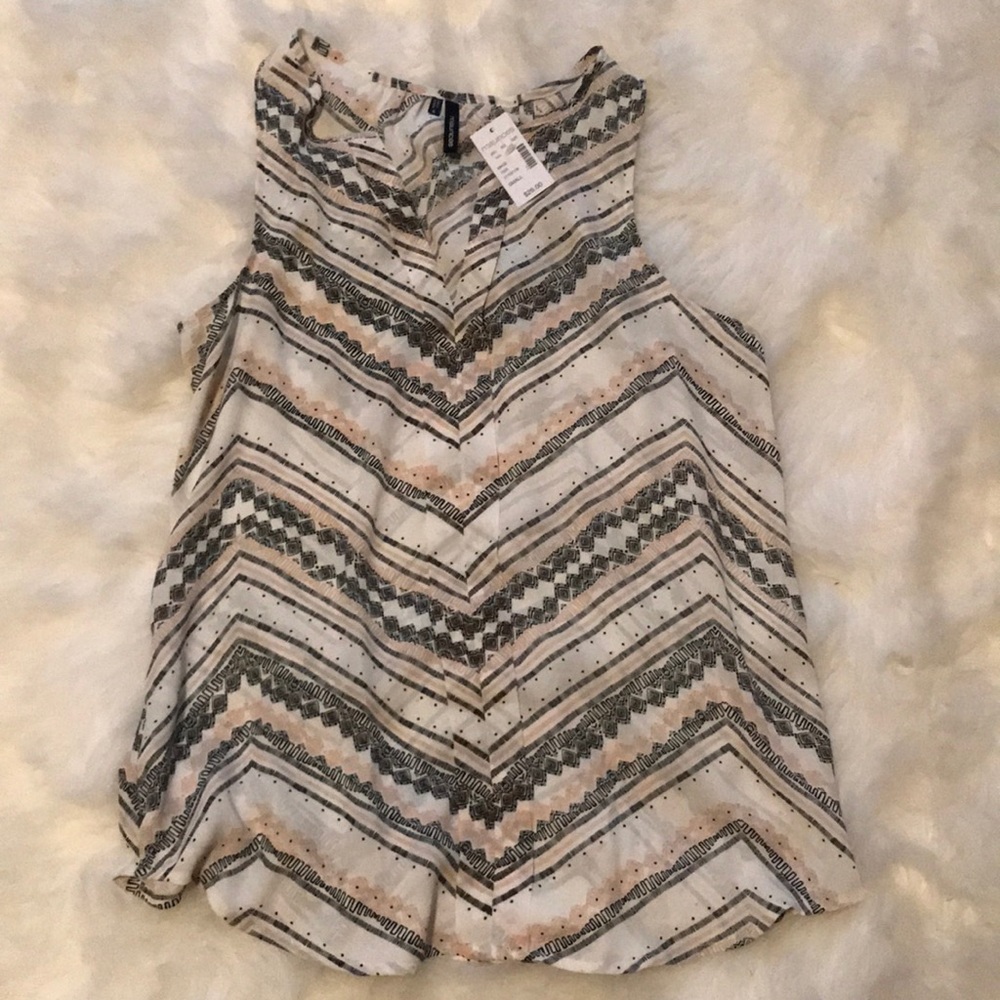 Sleeveless blouse